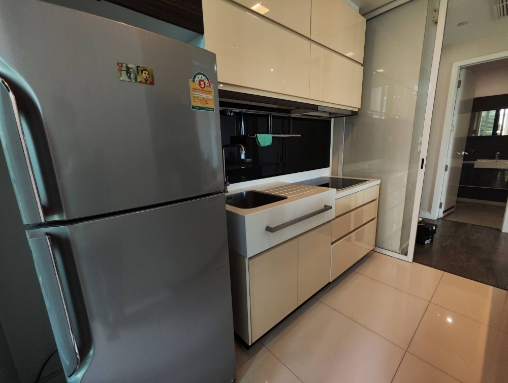 The Room Sukhumvit 62 for rent. close to BTS Punnawithi station. (RT-01)