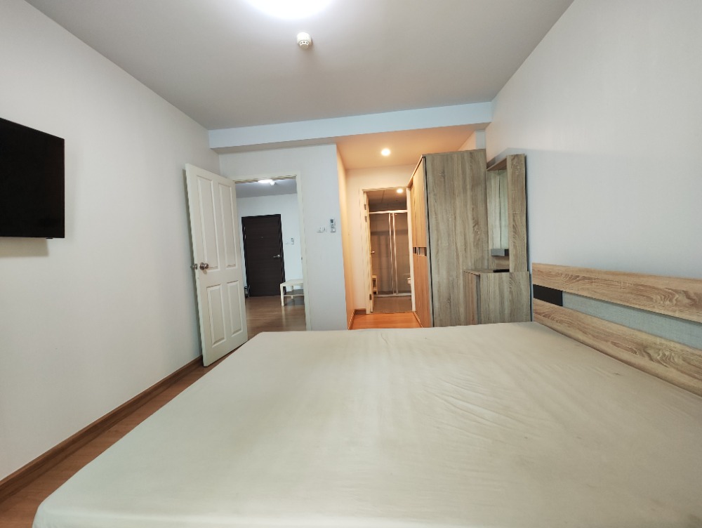 1 BR. Supalai City Resort Sukhumvit 105, Bearing for Rent ....200 m. To BTS Bearing Station (RT-01) (ให้เช่าด่วน คอนโด 1 ห้องนอน ศุภาลัยซิตตี้รีสอร์ท สุขุมวิท 105 เดินไปบีทีเอสแบริ่ง 5 นาที (RT-01)