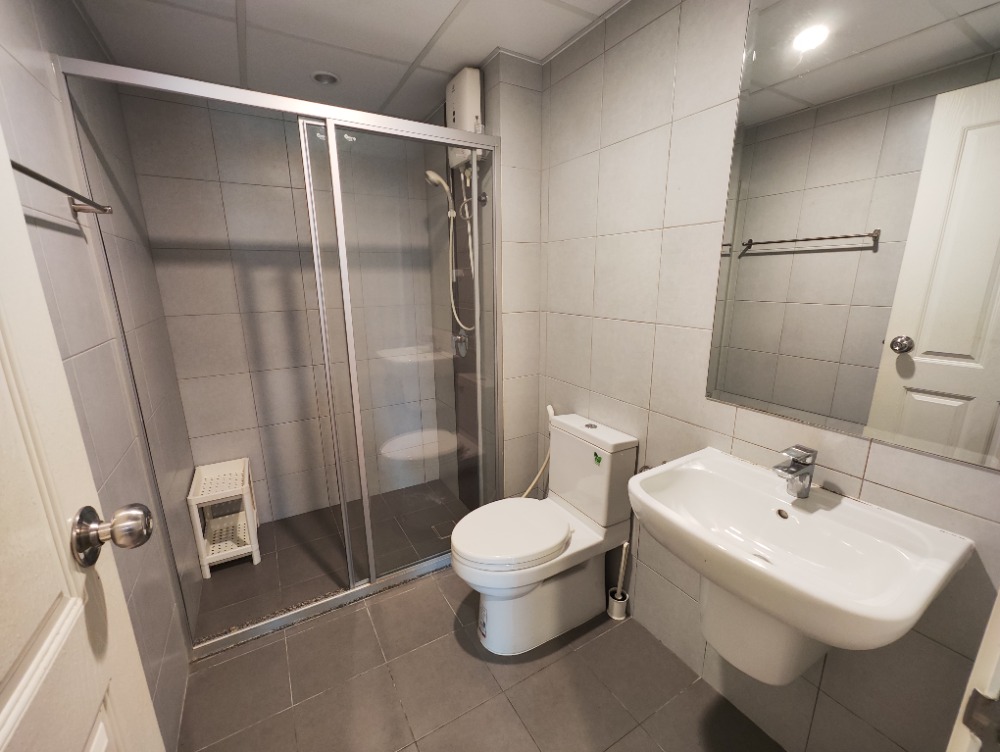 1 BR. Supalai City Resort Sukhumvit 105, Bearing for Rent ....200 m. To BTS Bearing Station (RT-01) (ให้เช่าด่วน คอนโด 1 ห้องนอน ศุภาลัยซิตตี้รีสอร์ท สุขุมวิท 105 เดินไปบีทีเอสแบริ่ง 5 นาที (RT-01)