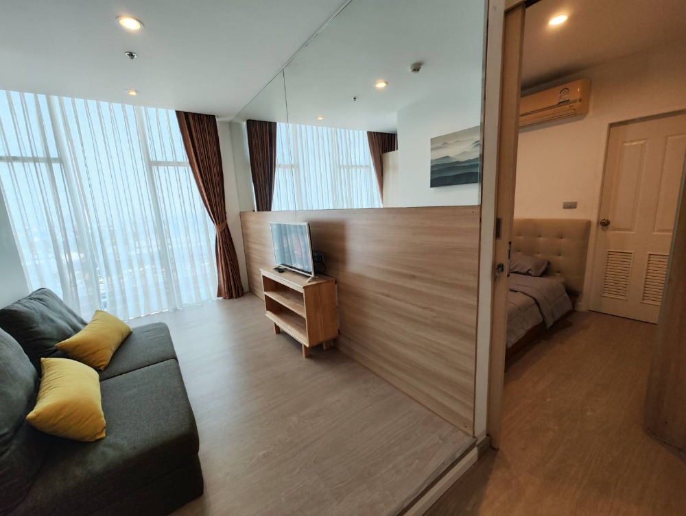 ให้เช่าคอนโด ห้องดูเพล็ก ชั้น 19-20 เดอะสกายสุขุมวิท  (RT-01)