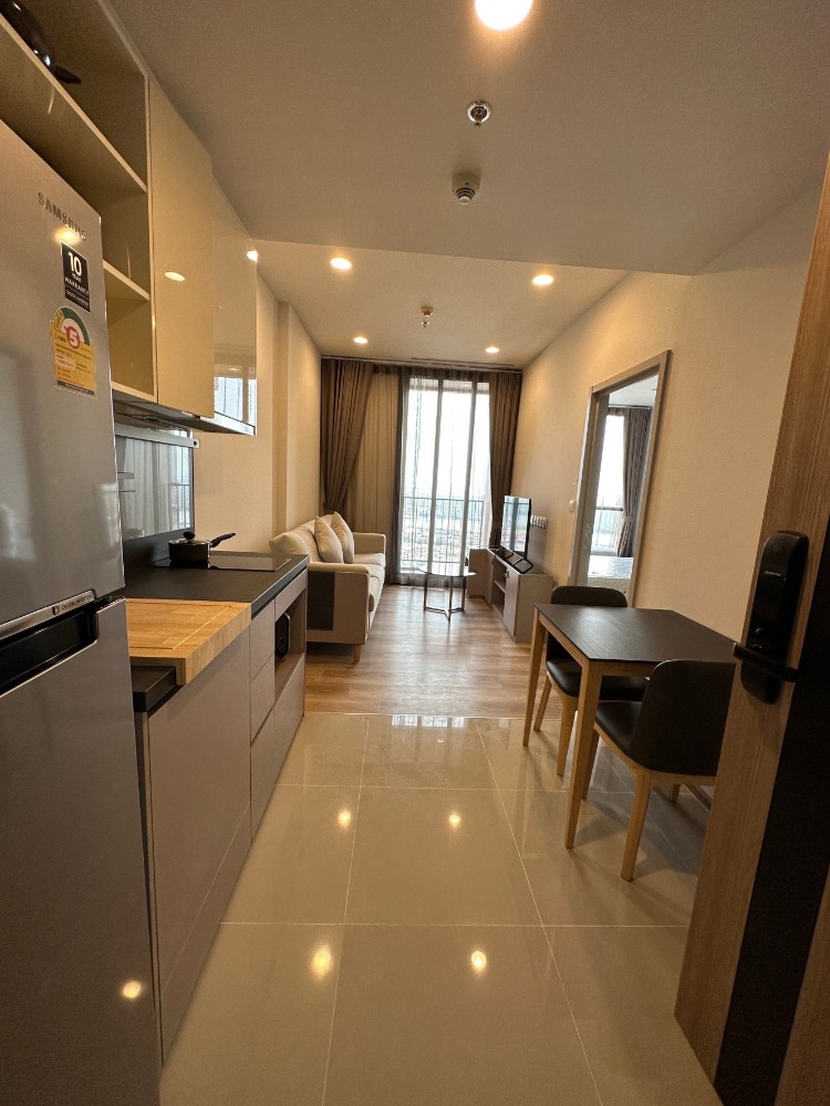 ให้เช่าคอนโด Oka Haus สุขุมวิท 36 ใกล้บีทีเอส ทองหล่อ (RT-01)