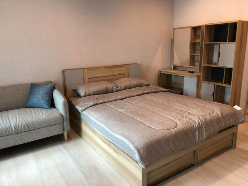 20k Condo for Rent : Life One Wireless (BTS Ploen Chit) AP-02