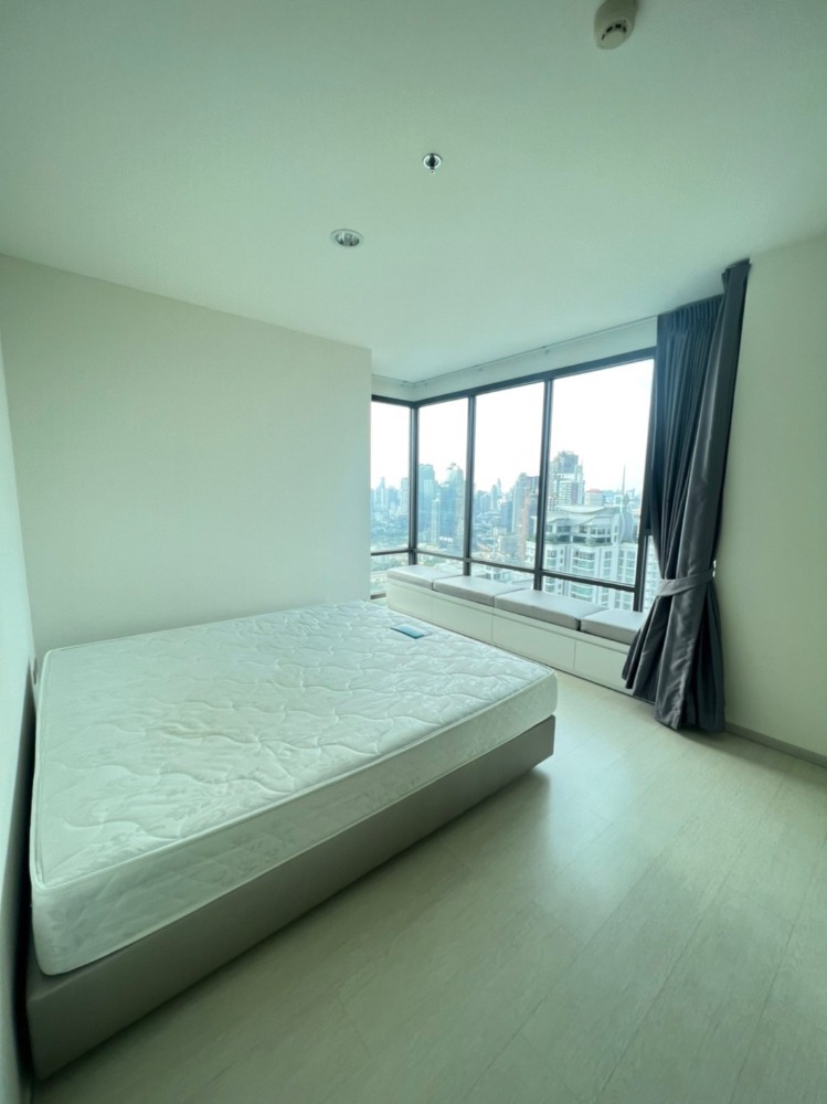 เช่าคอนโด    :   ริทึ่ม สุขุมวิท 42   (ST-02) For Rent      :   Rhythm Sukhumvit 42  (ST-02) (Close to BTS Ekkamai)