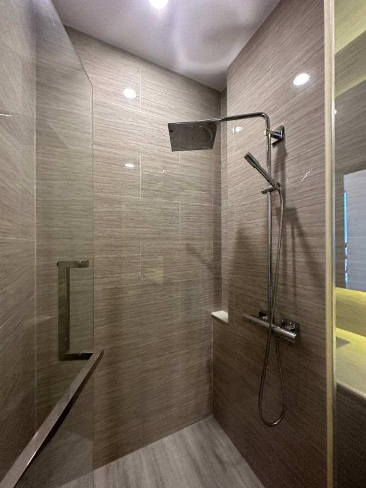 เช่าคอนโด      :   วิสซ์ดอม เอสเซ้นส์   (ST-02) FOR RENT   :   Whizdom Essence  (ST-02) (Close to BTS Punnawithi)
