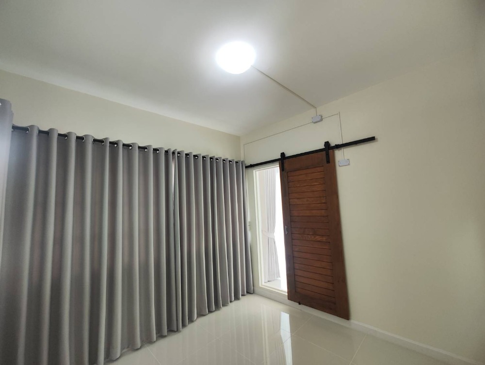 บ้านเดี่ยว2 ชั้น สีวลี สุวรรณภูมิ  รีโนเวทใหม่ พร้อมเข้าอยู่ (RT-01)