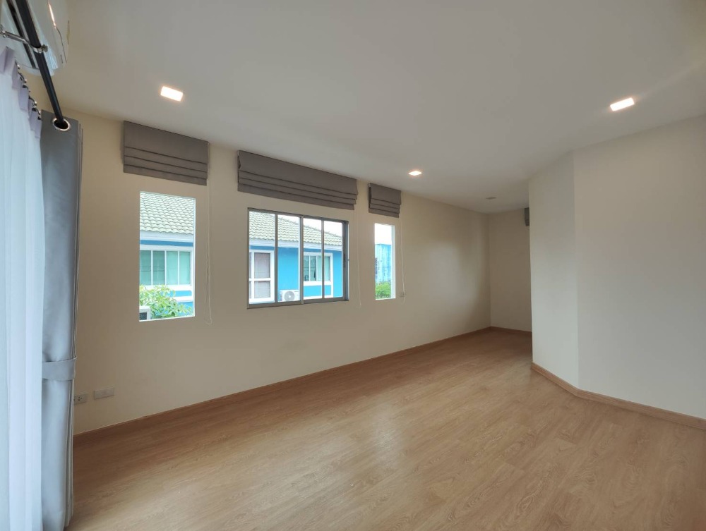 บ้านเดี่ยว2 ชั้น สีวลี สุวรรณภูมิ  รีโนเวทใหม่ พร้อมเข้าอยู่ (RT-01)