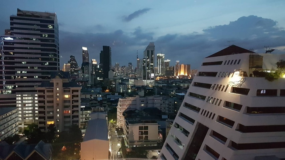 คอนโด ให้เช่า : ไซมิส​ สุรวงศ์​ ( MRT สามย่าน ) AP-02