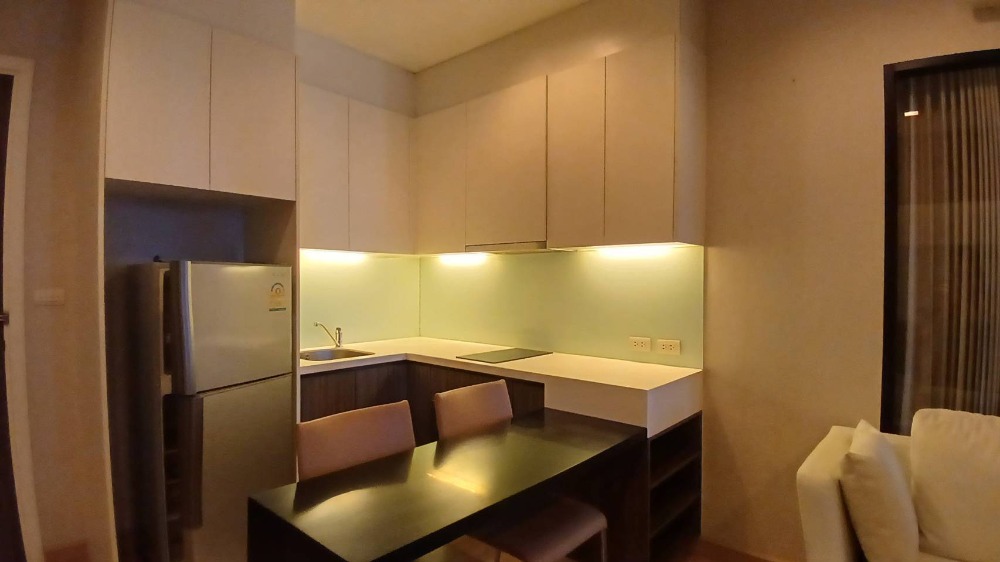 คอนโด ให้เช่า : Urbano Absolute Sathon ( BTS สะพานตากสิน  ) AP-02