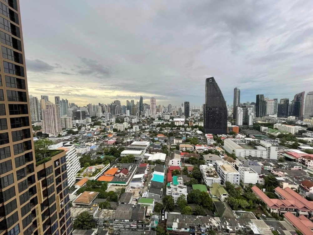 ให้เช่าคอนโด  :  โอกะ เฮาส์ สุขุมวิท 36  Oka Haus   (ST-02)  Line : @condo78