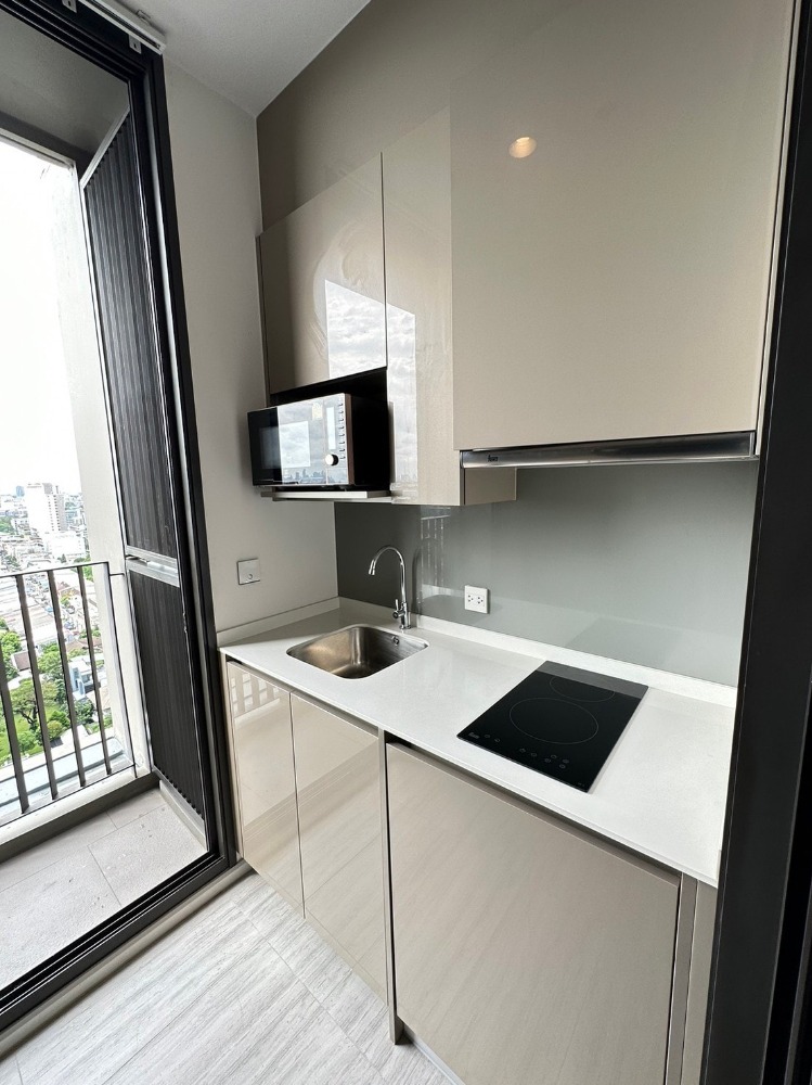 FOR RENT : Whizdom Essence Sukhumvit (AS-02) BTS Punnawithi - 101 True Digital Park ให้เช่า วิสซ์ดอม เอสเซ้นส์ สุขุมวิท (AS-02) ใกล้บีทีเอส ปุณณวิถี และ 101 True Digital Park ในระยะเดินได้สบาย ๆ เพียงไม่กี่ก้าว