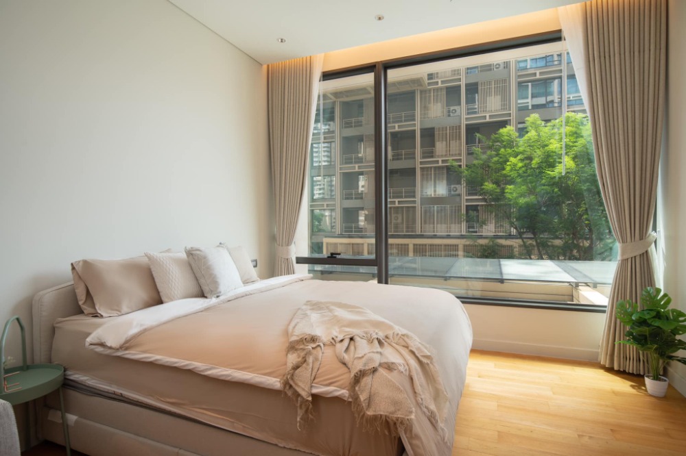 ✨คอนโด ให้เช่า : Sindhorn Residence ( BTS ชิดลม ) AP-02 line : @condo91