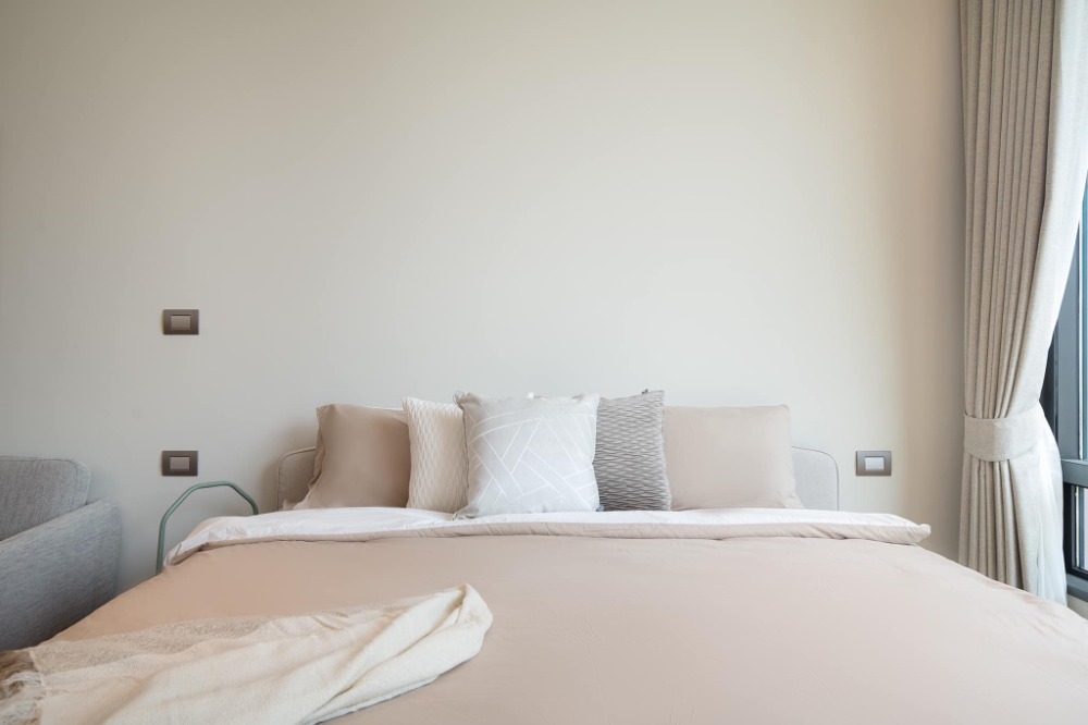 ✨คอนโด ให้เช่า : Sindhorn Residence ( BTS ชิดลม ) AP-02 line : @condo91