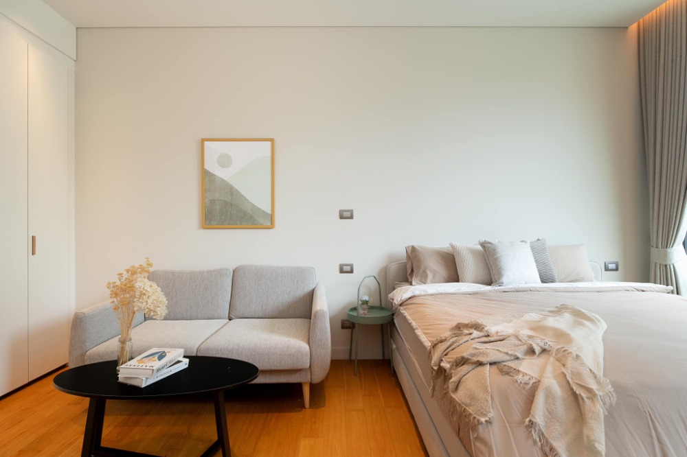 ✨คอนโด ให้เช่า : Sindhorn Residence ( BTS ชิดลม ) AP-02 line : @condo91