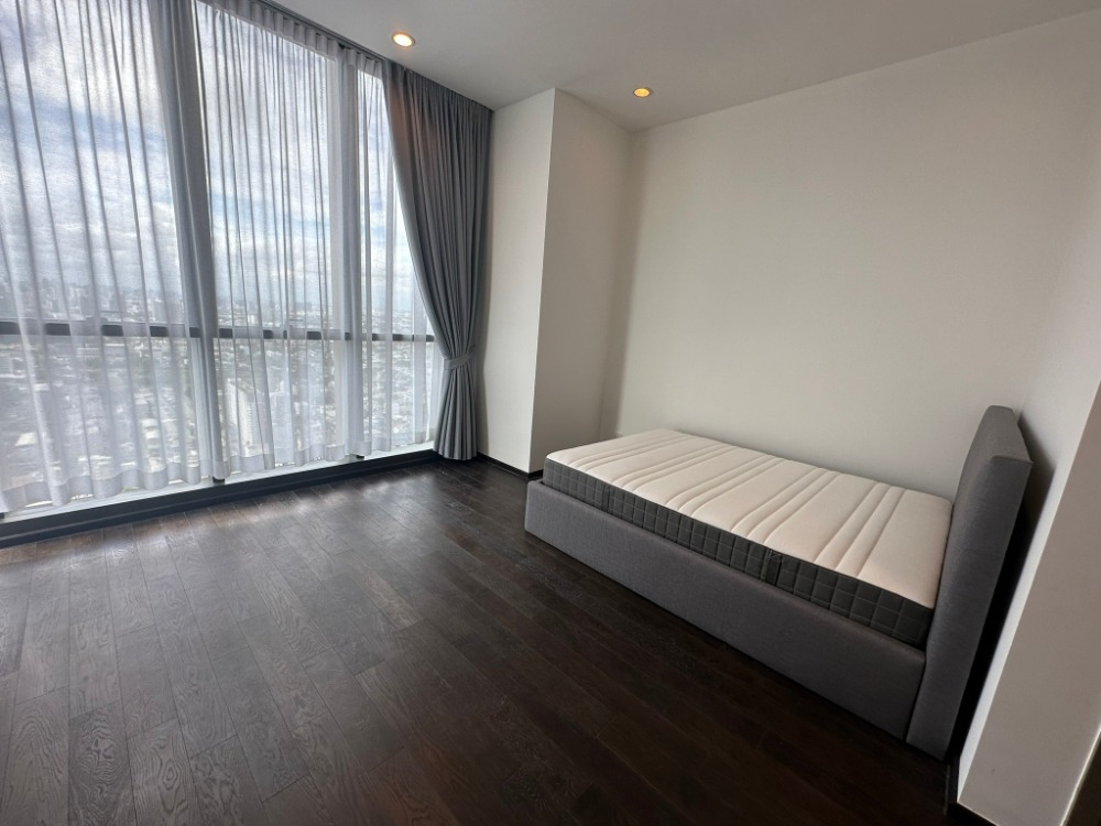 เช่าคอนโด      :   วิสซ์ดอม เอสเซ้นส์  Whizdom Essence  (ST-02)   Line : @condo78