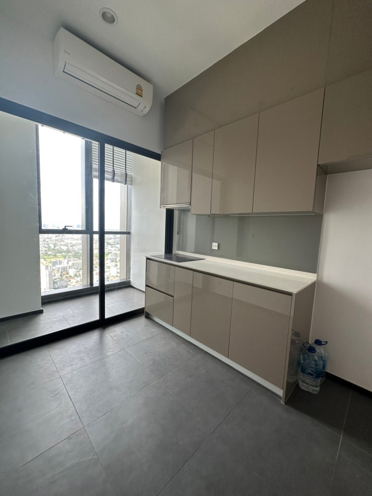 เช่าคอนโด      :   วิสซ์ดอม เอสเซ้นส์  Whizdom Essence  (ST-02)   Line : @condo78