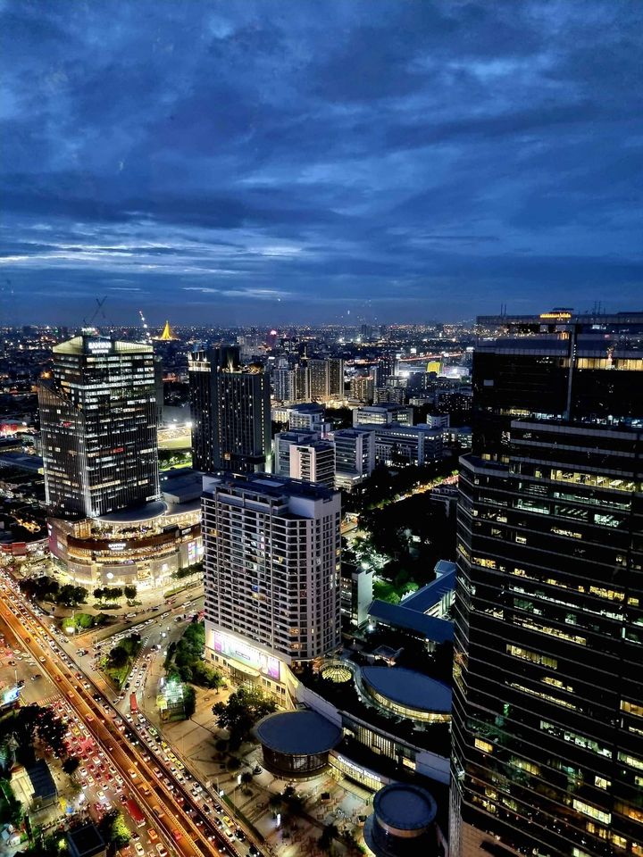 ขายคอนโดหรู ทำเลทอง แอชตัน จุฬา-สีลม 2 ห้องนอน ห้องนั่งเล่นวิวพาโนรามา 180 องศา  (RT-01)