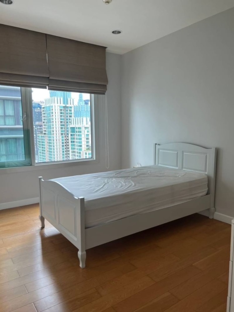 เช่าคอนโด แมนฮัตตัน ชิดลม Manhattan Chidlom (ST-02) Line : @condo78