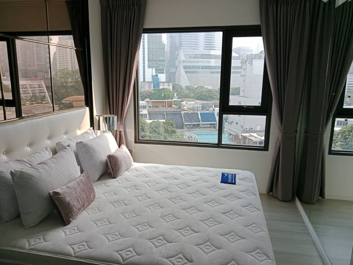 Condo for Rent : Life One Wireless(BTS Ploenchit) (Rt-01)