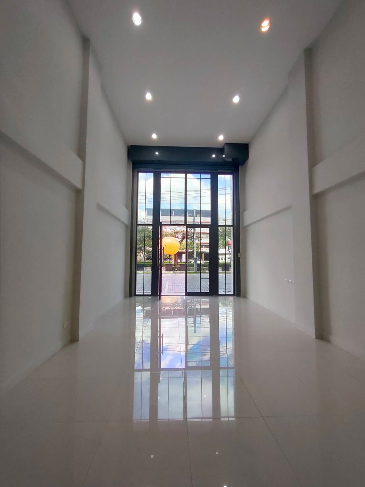 อาคารพาณิชย์ให้เช่า โครงการ THE MASTER @ BTS ONNUT – PATTANAKARN (ST-02)