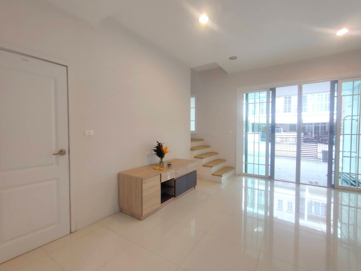 The Master @Udomsuk : Home or Office for rent (ST-02)