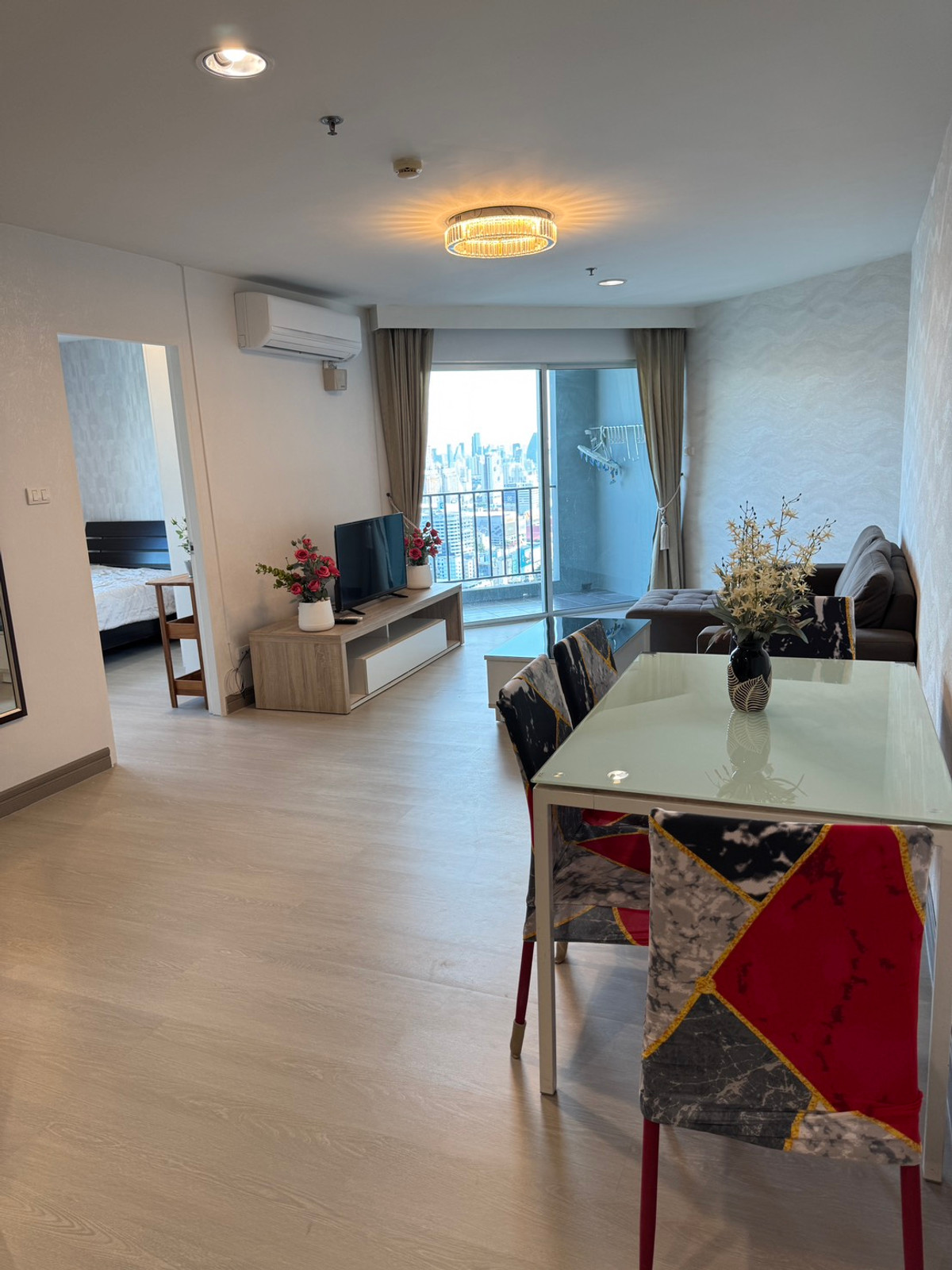 For Rent : Belle Grand Rama 9  Close to MRT Rama 9  (ST-02)