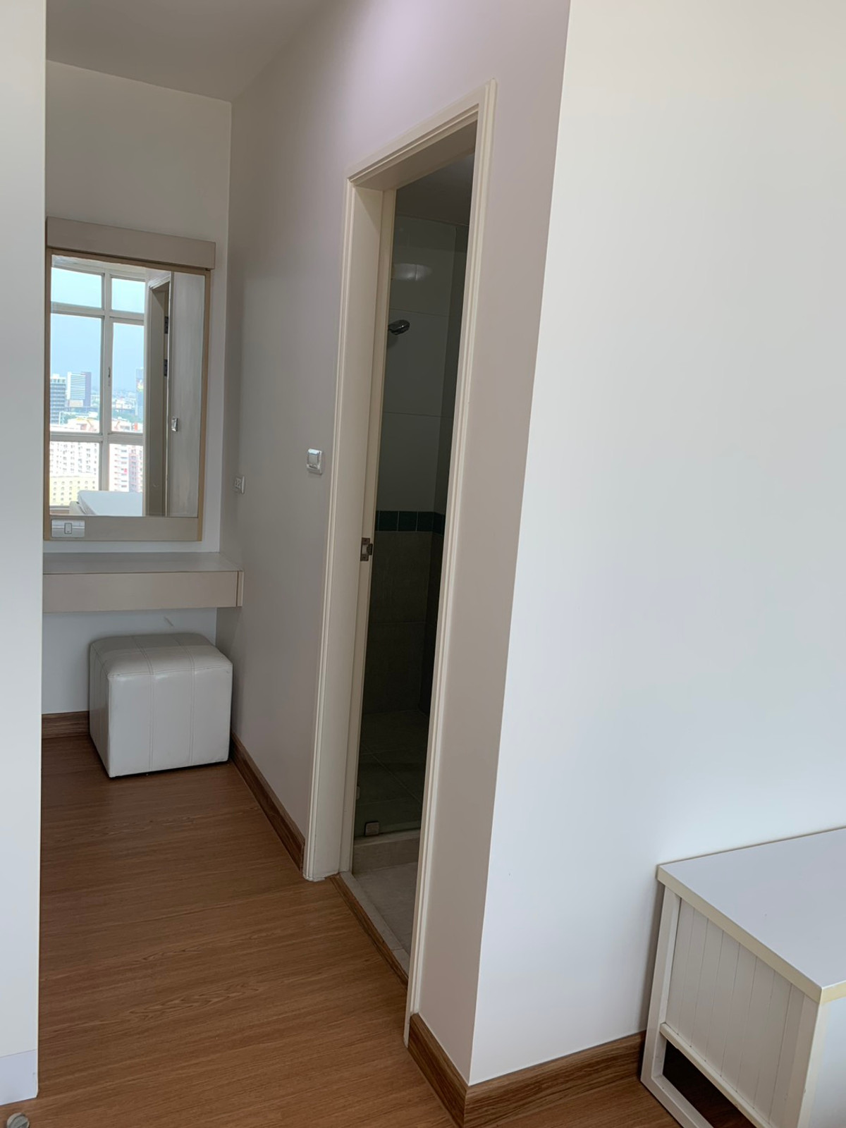 ให้เช่าคอนโด : เซ็นทริค ซีน สุขุมวิท 64  ใกล้BTS และMRT (RB-02)