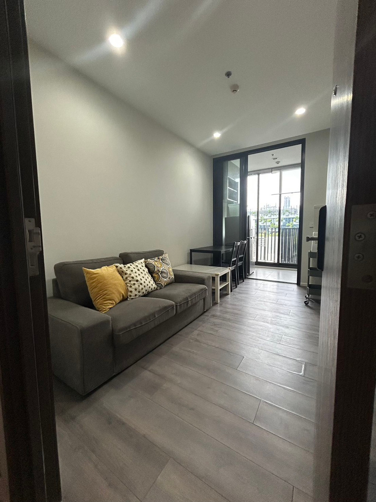 ✨Condo for Rent : Whizdom Essence ((AP-02)) ( line : @condo91 )
