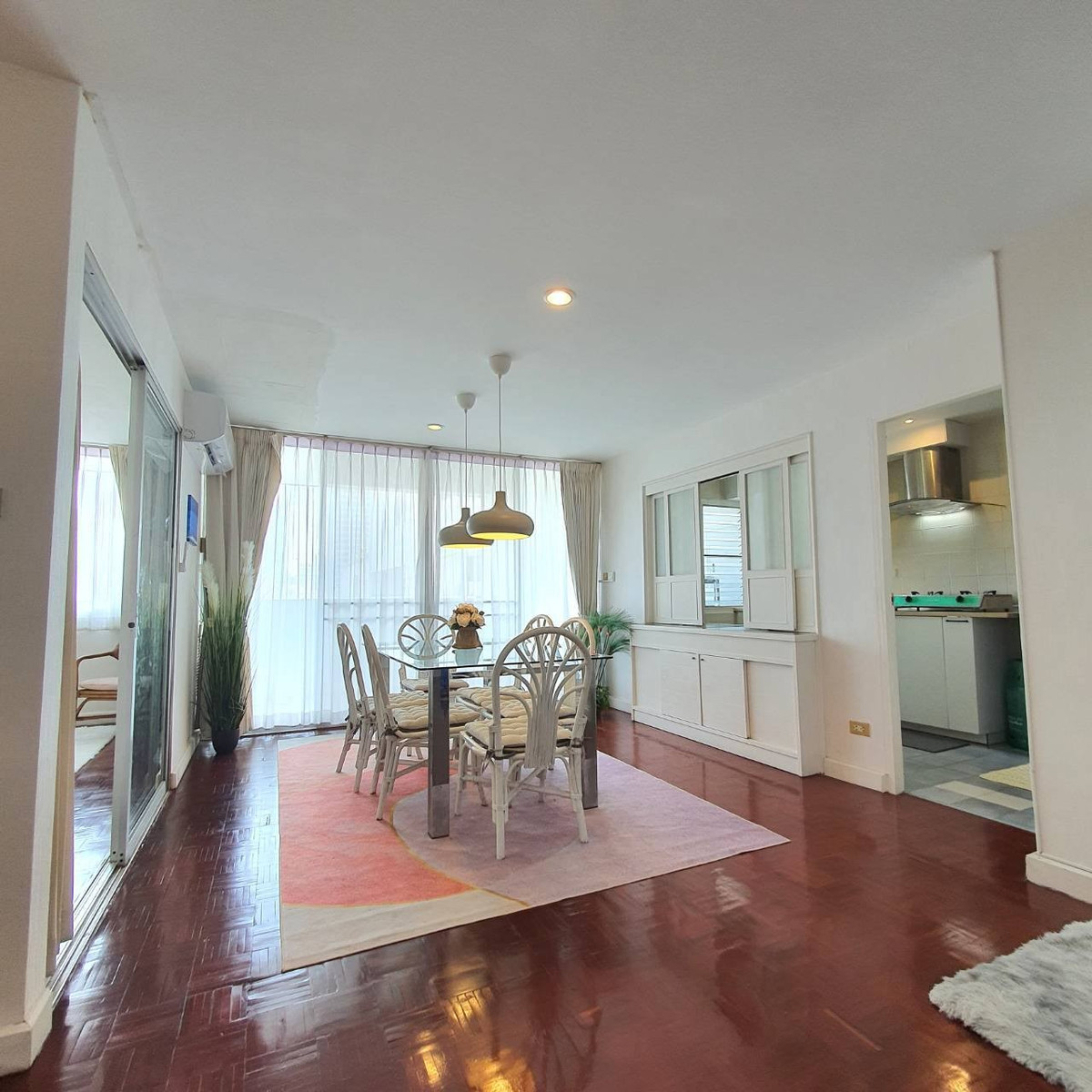 คอนโดให้เช่า : ดี.เอส. ทาวเวอร์ 2 สุขุมวิท 39(บีทีเอส พร้อมพงษ์) MK-02 line @livingbkk