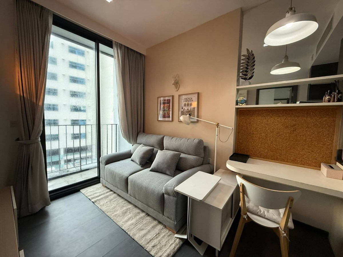 คอนโด ให้เช่า :   Edge Sukhumvit 23 (เอดจ์ สุขุมวิท 23)  ((BTS อโศก )) MK-02  line @livingbkk