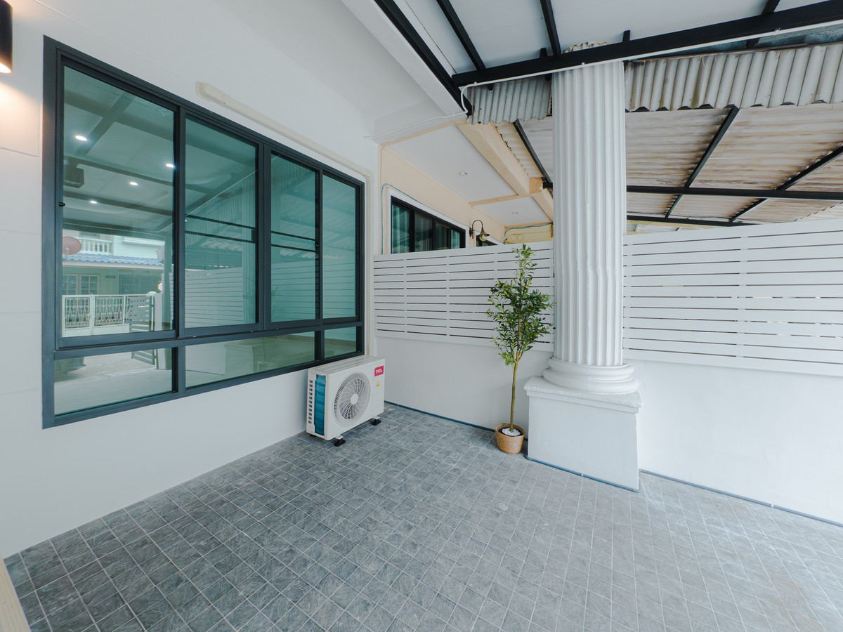 ขายทาวน์โฮม 2 ชั้น รีโนเวทใหม่ทั้งหลัง  ซอยปุณณวิถี 48 สุขุมวิท 101 🏘️(BTS ปุณณวิถี )(RT-01)