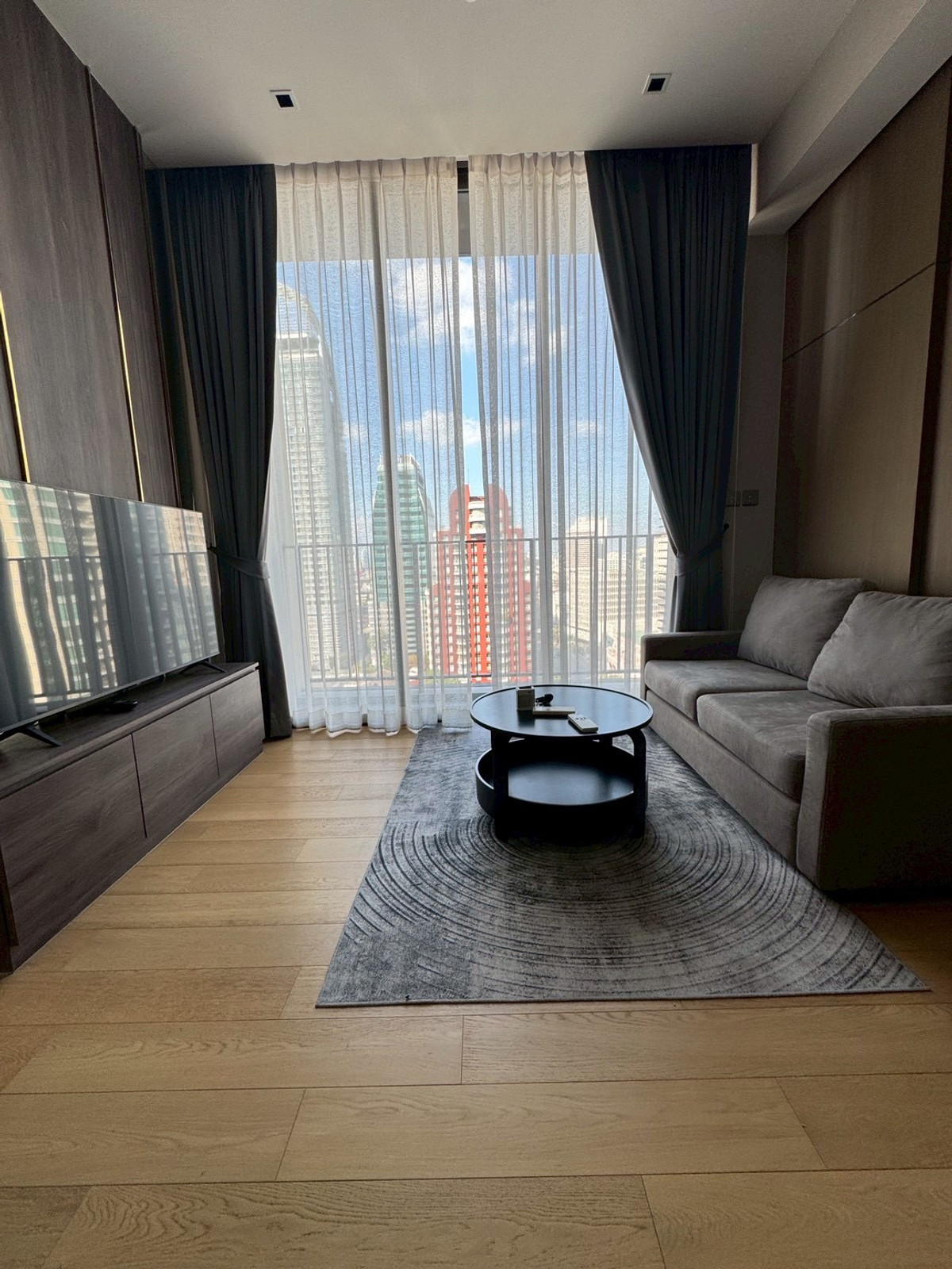 🏡 Condo For Rent:  28 Chidlom  : 28 ชิดลม  (Close to BTS Chidlom )  ST-02