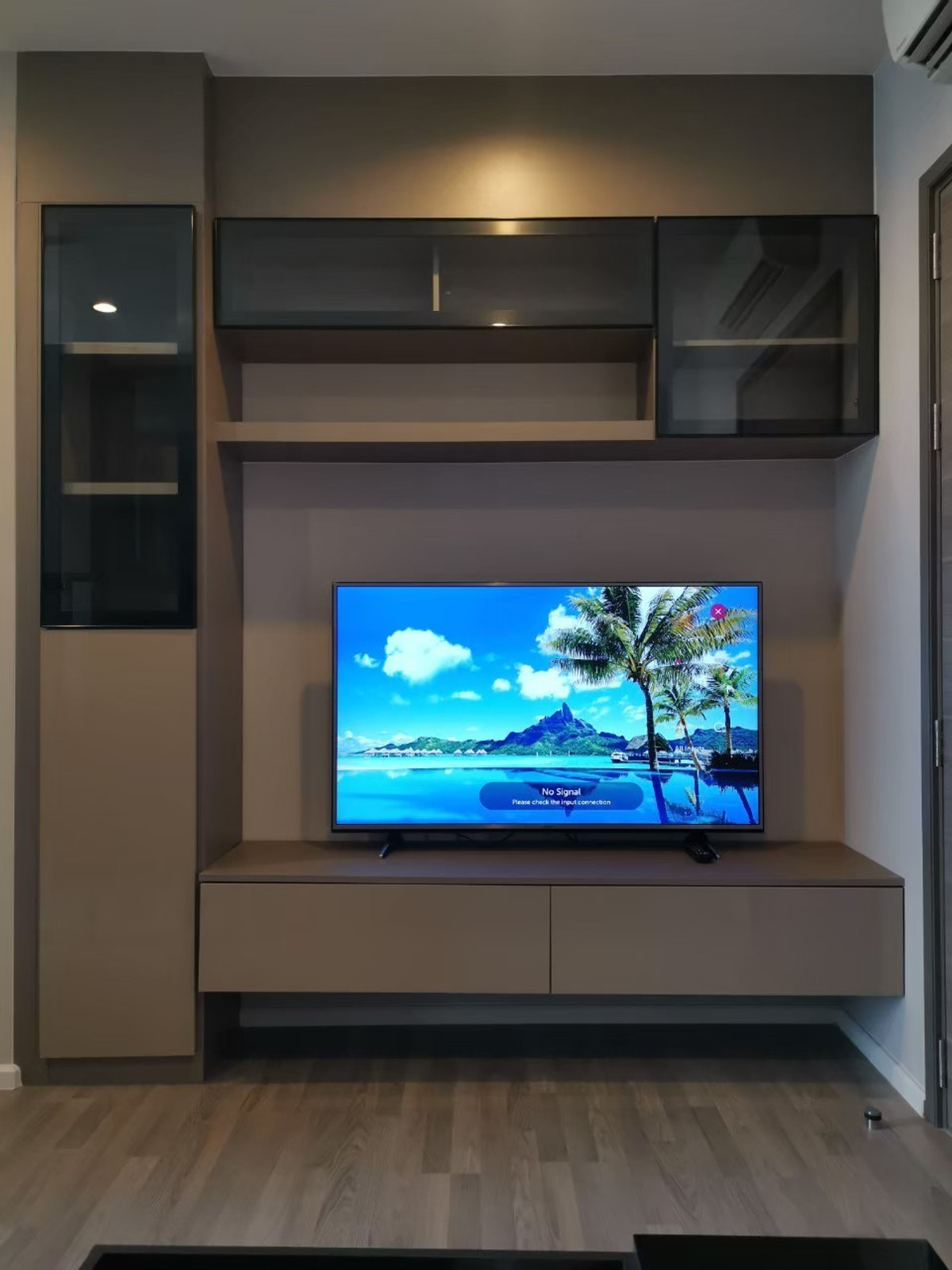 คอนโดให้เช่า :   The Room Sukhumvit 69 (เดอะ รูม สุขุมวิท 69) (( Phra Khanong พระโขนง  )) MK-02  line @livingbkk