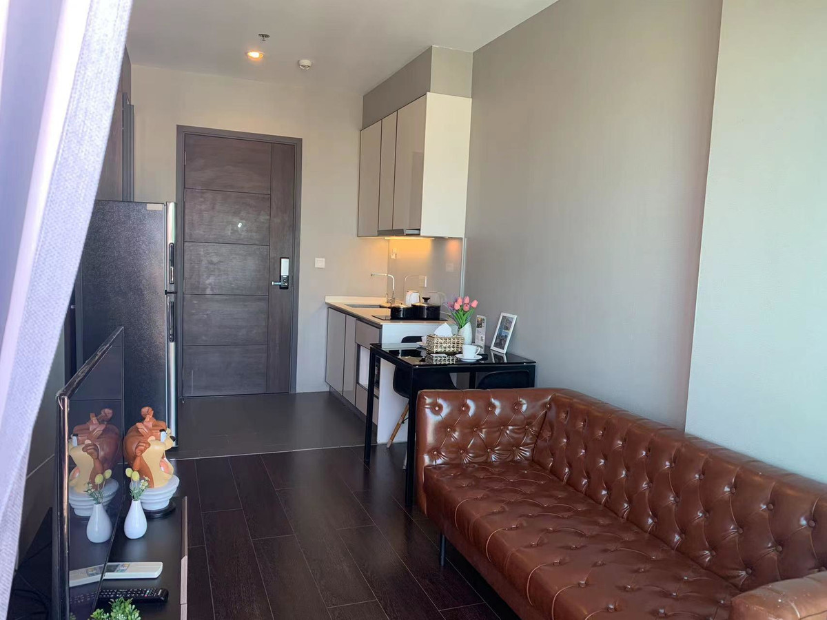 condo for rent :  C-Ekkamai (BTS Ekkamai)  (Rt-01)