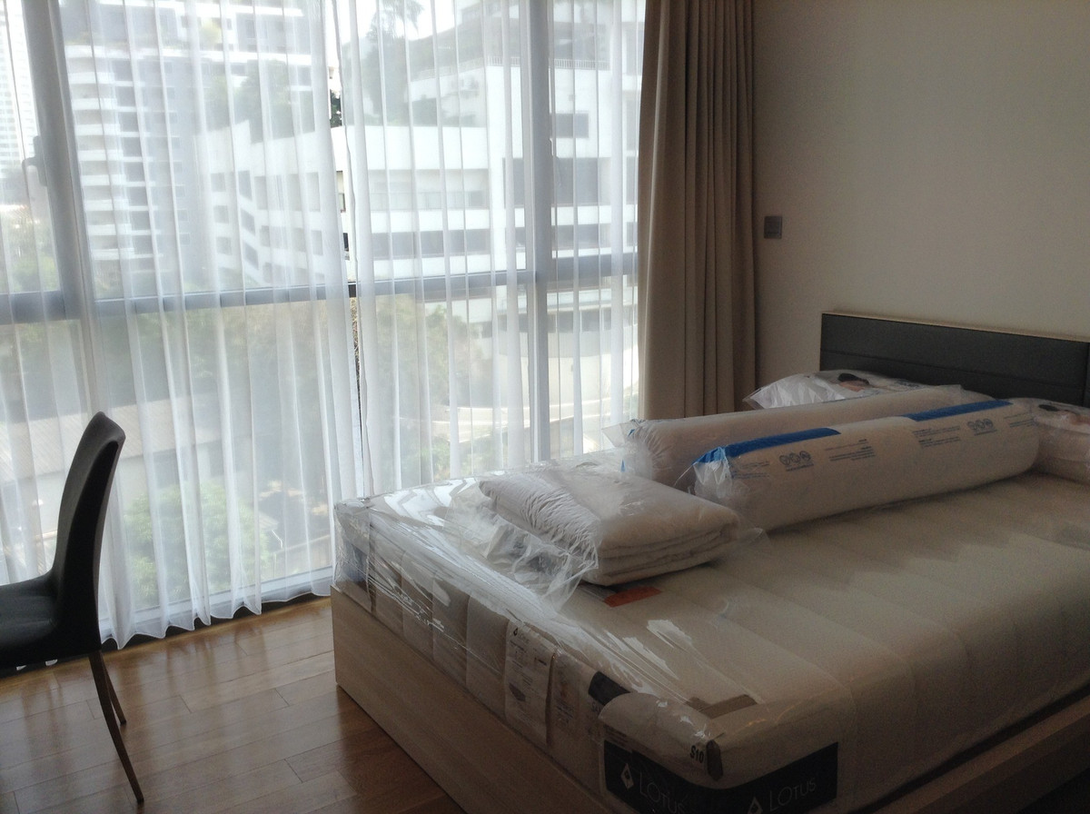 Condo for rent :  Via Botani Sukhumvit 47  (( BTS Phrom Phong )(( MK-02 line @livingbkk ))