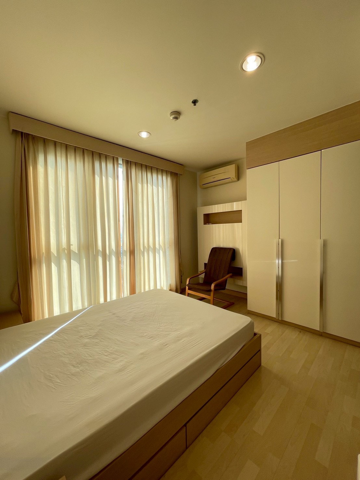 Condo for rent : Rhythm Rhythm Ratchada (ริธึ่ม รัชดา)  (( MRT Huai Khwang ))  MK-02    line @livingbkk