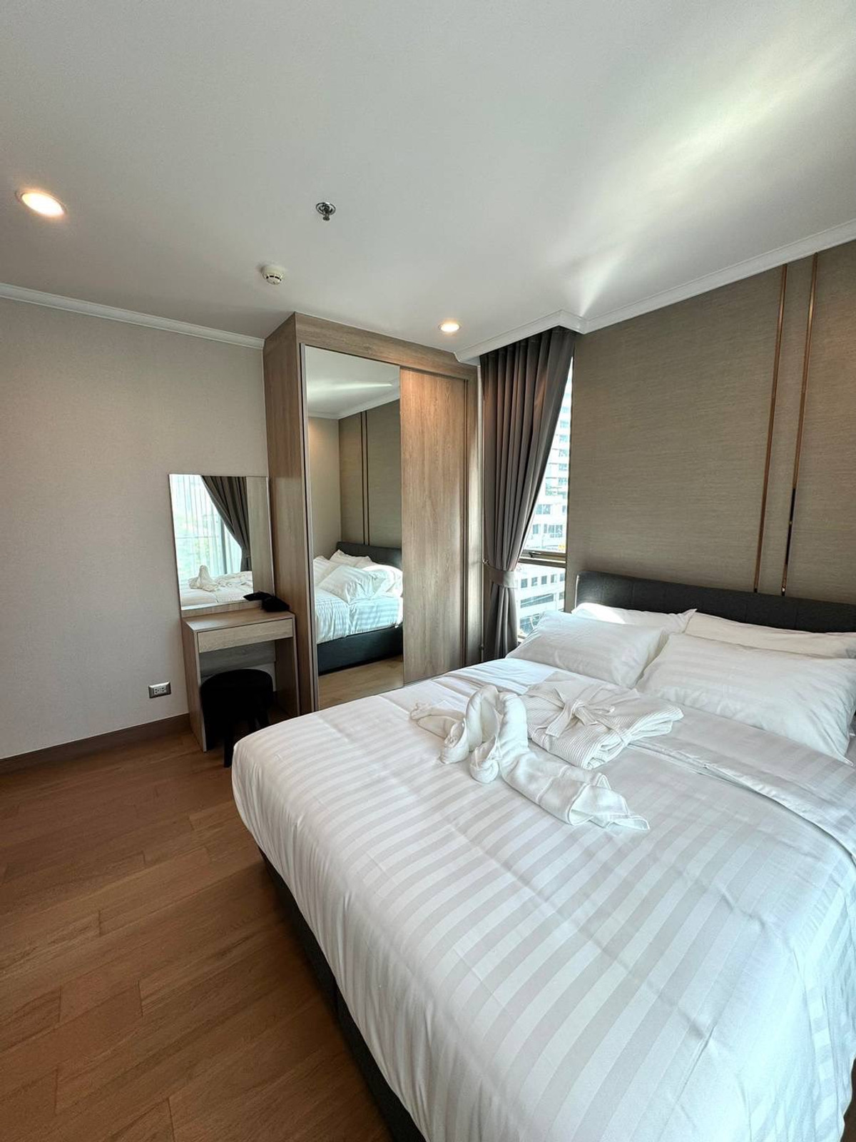 คอนโด ให้เช่า :คอนโด ศุภาลัย โอเรียนทัล สุขุมวิท 39 (Supalai Oriental Sukhumvit 39)  (( BTS Phrom Phong  )) MK-02  line @livingbkk