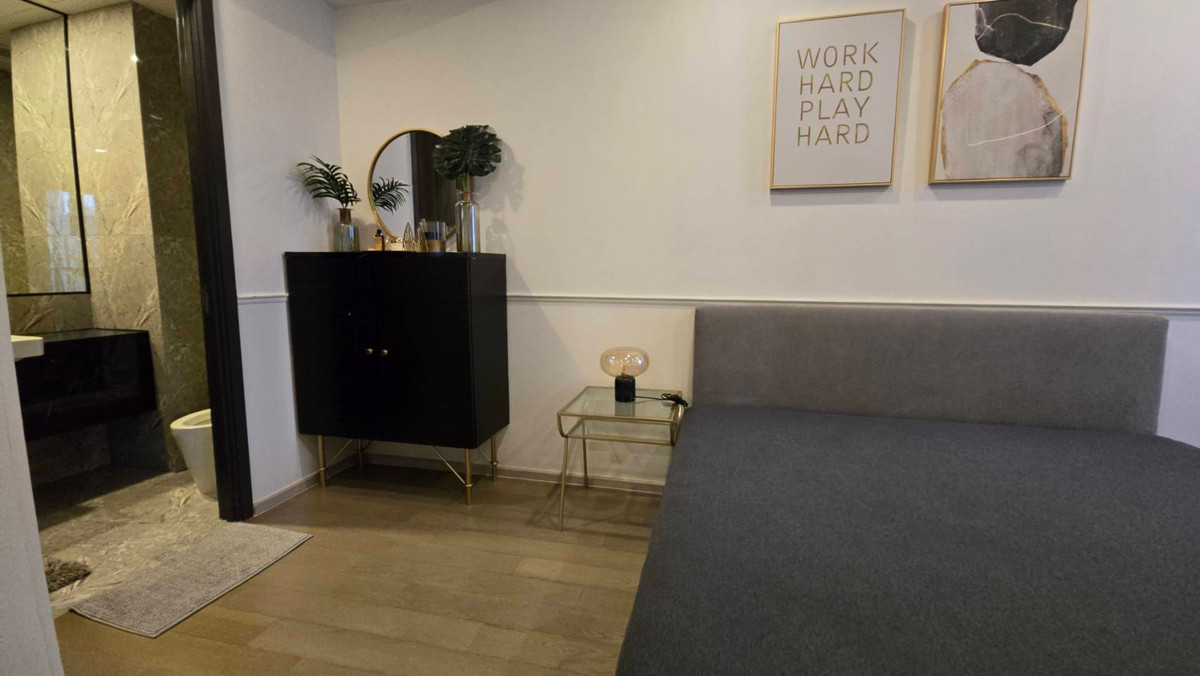 คอนโดให้เช่า : แอชตัน อโศก (บีทีเอส อโศก)MK-02  line @livingbkk