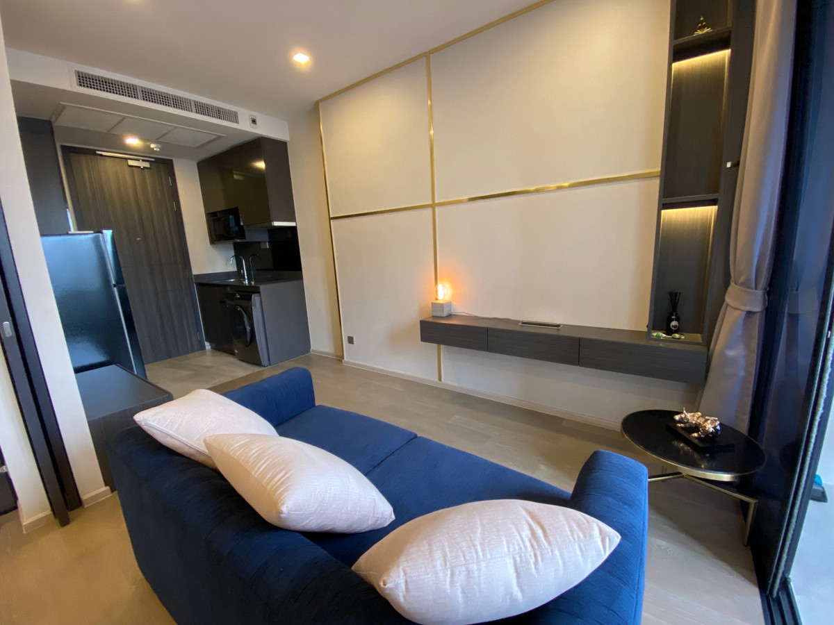 คอนโด ให้เช่า :   Ashton Asoke( แอชตัน อโศก)(( BTS Asoke )) MK-02  line @livingbkk