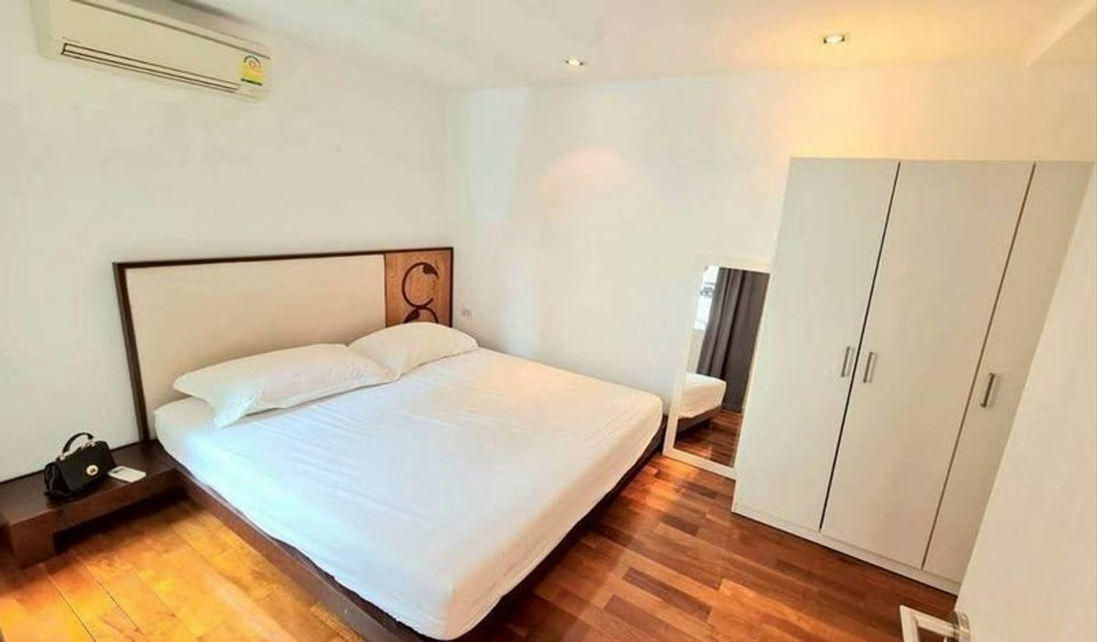 คอนโด ให้เช่า : Le Nice Ekamai ( เลอนีซ เอกมัย ) (( BTS Ekkamai )) MK-02  line @livingbkk