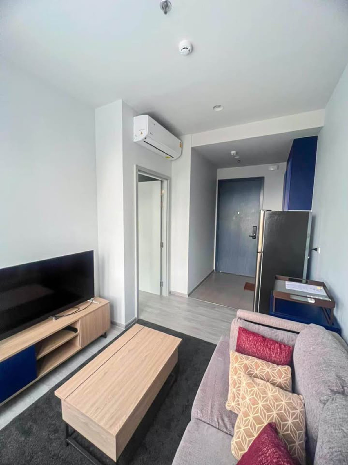 ขาย/ ให้เช่าคอนโด XT Ekkamai   BTS เอกมัย 1.2 กม. (มีรถรับส่ง) (Rt-01)