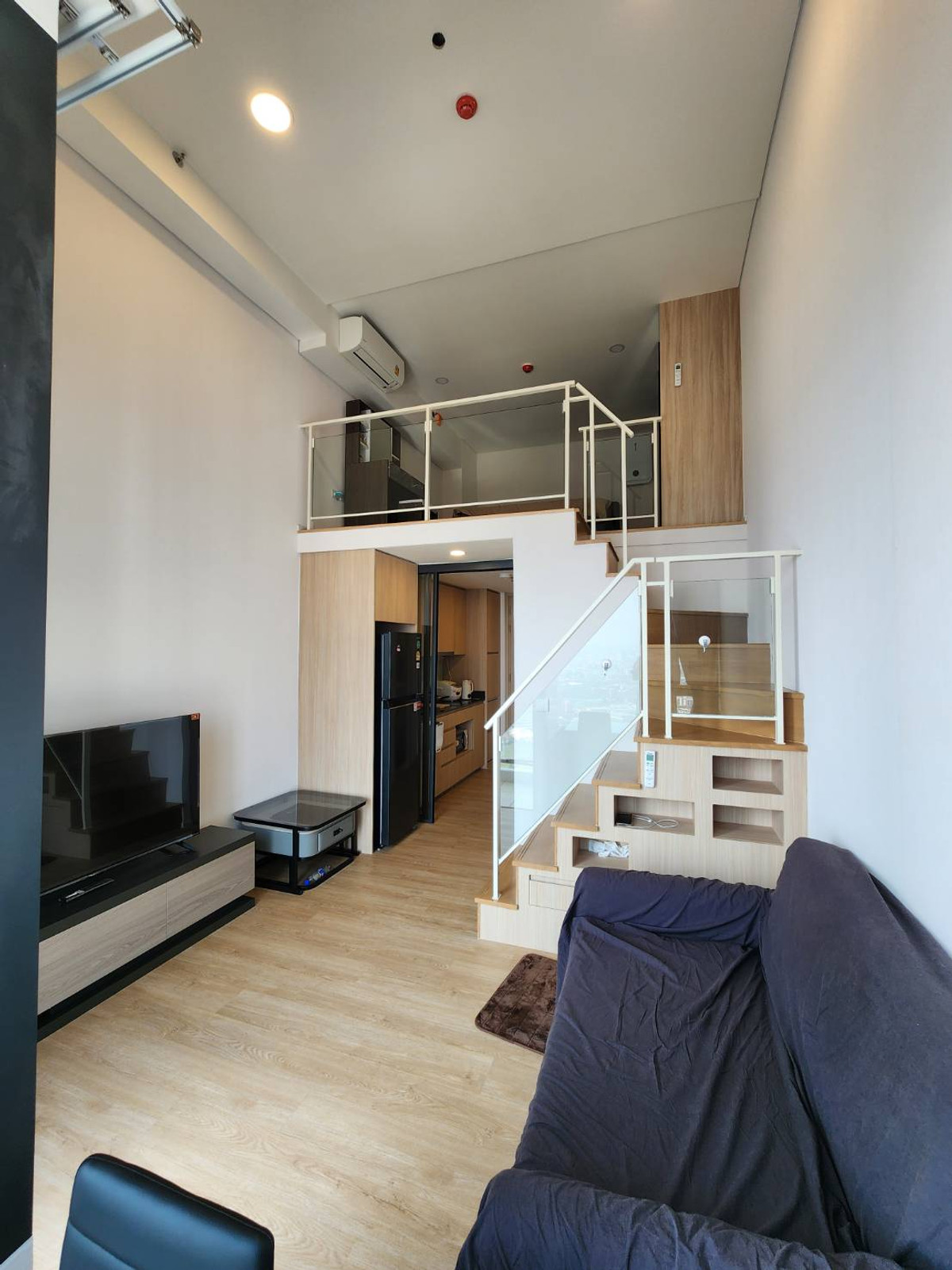 ให้เช่าคอนโด Duplex แคสเซีย พระราม 9 (SA-01)