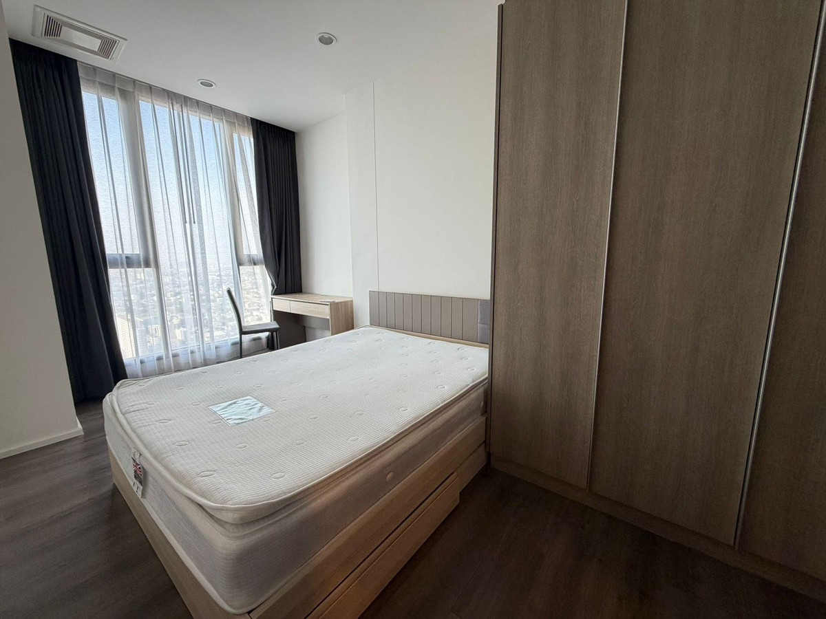 Condo for rent : Whizdom Essence ( bts Punnawhithi ) (rt-01)