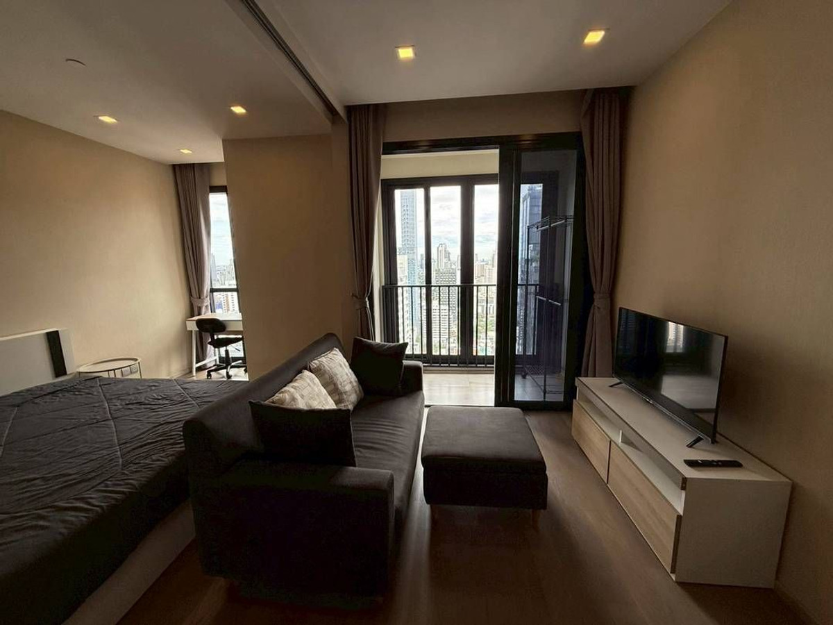 Condo for rent  : Ashton Asoke , Closed MRT Sukhumvit/BTS Asoke/Terminal 21 (Rt-01)