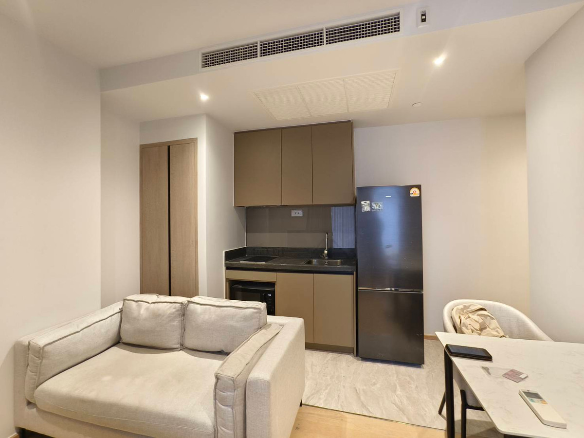 คอนโด ให้เช่า :   Ashton Asoke - Rama 9 (แอชตัน อโศก - พระราม 9) (( MRT Phra Ram 9 )) MK-02  line @livingbkk