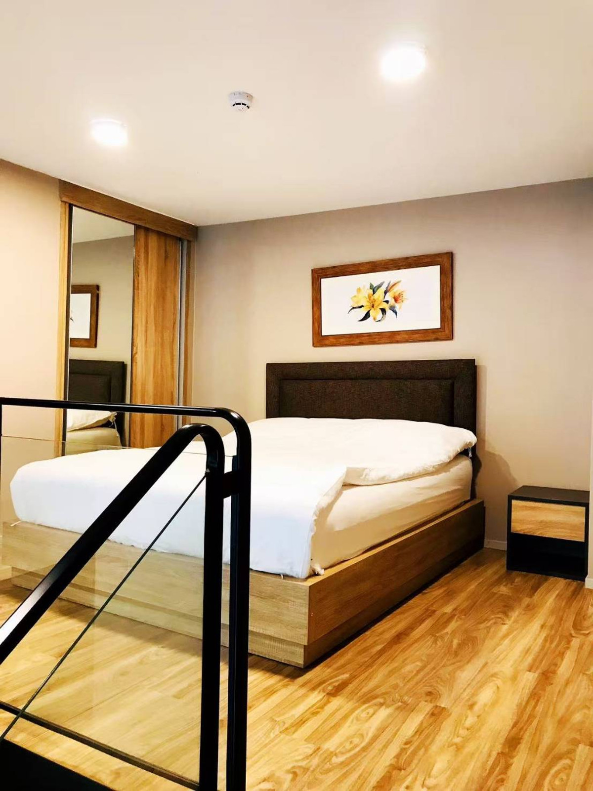 ✨Condo for Rent :  Blossom Sathon-Charoen Rat (AP-02) ( line : @condo91 )