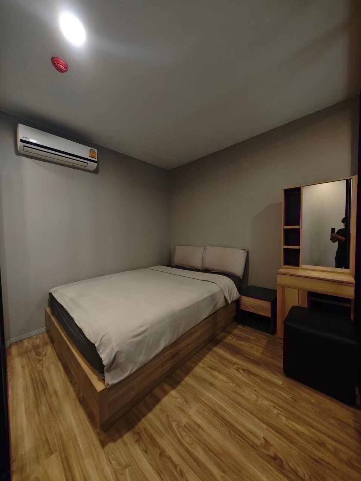 คอนโดให้เช่า : บลอสซั่ม คอนโด แอท สาทร-เจริญราษฎ์ ((Surasak สุรศักดิ์)) MK-02 line @livingbkk