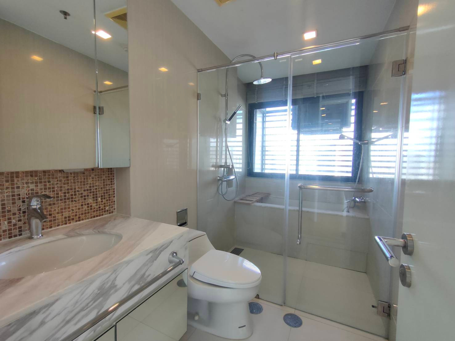 Condo for rent  :  Circle Living Prototype (ST-02) (Close to MRT Phetchaburi)