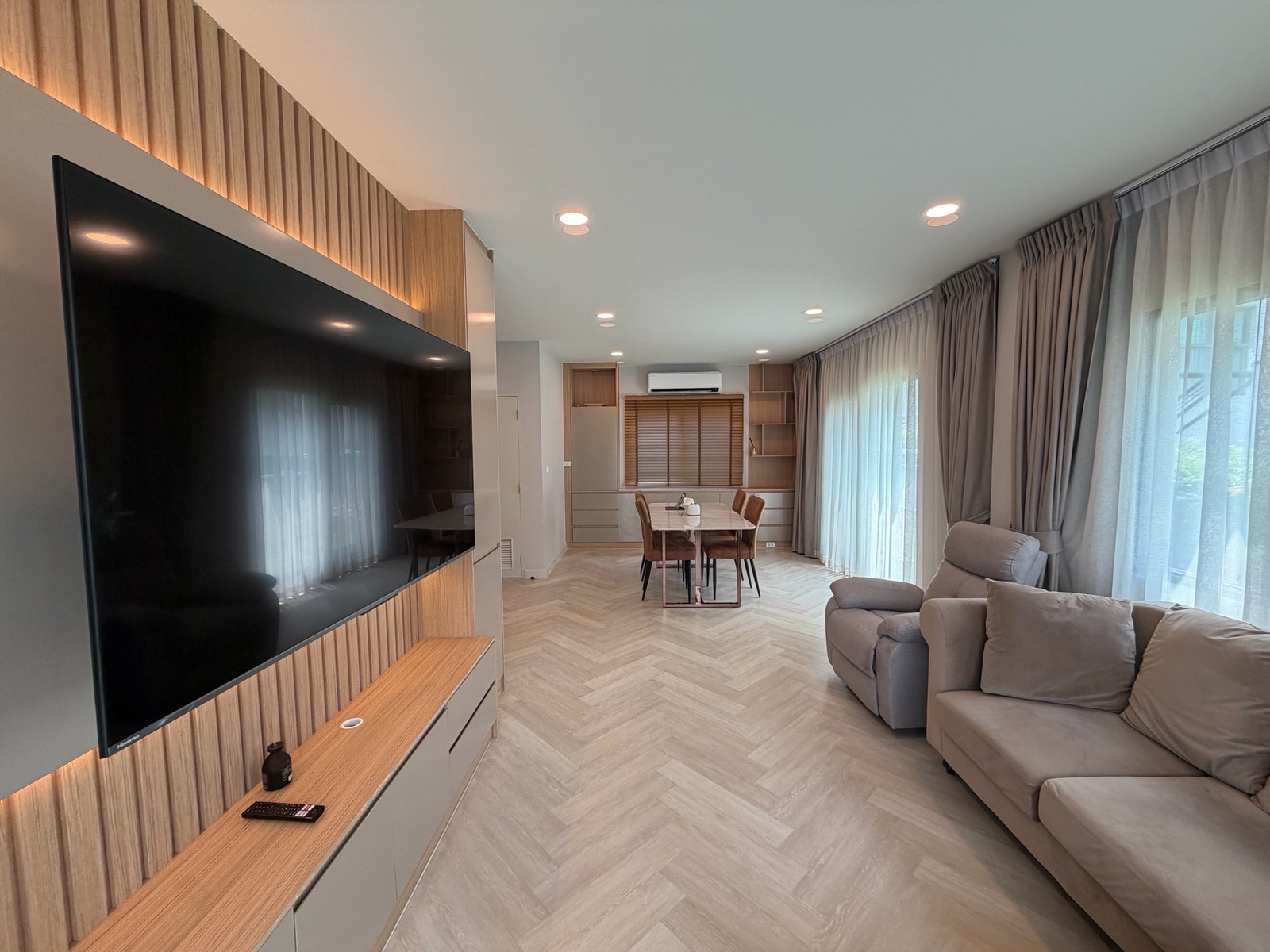 ให้เช่าบ้านเดี่ยว Centro Bangna เฟส 1 สไตล์ Modern Minimal บ้านตำแหน่งส่วนตัว พร้อมอยู่ (Rt-01)