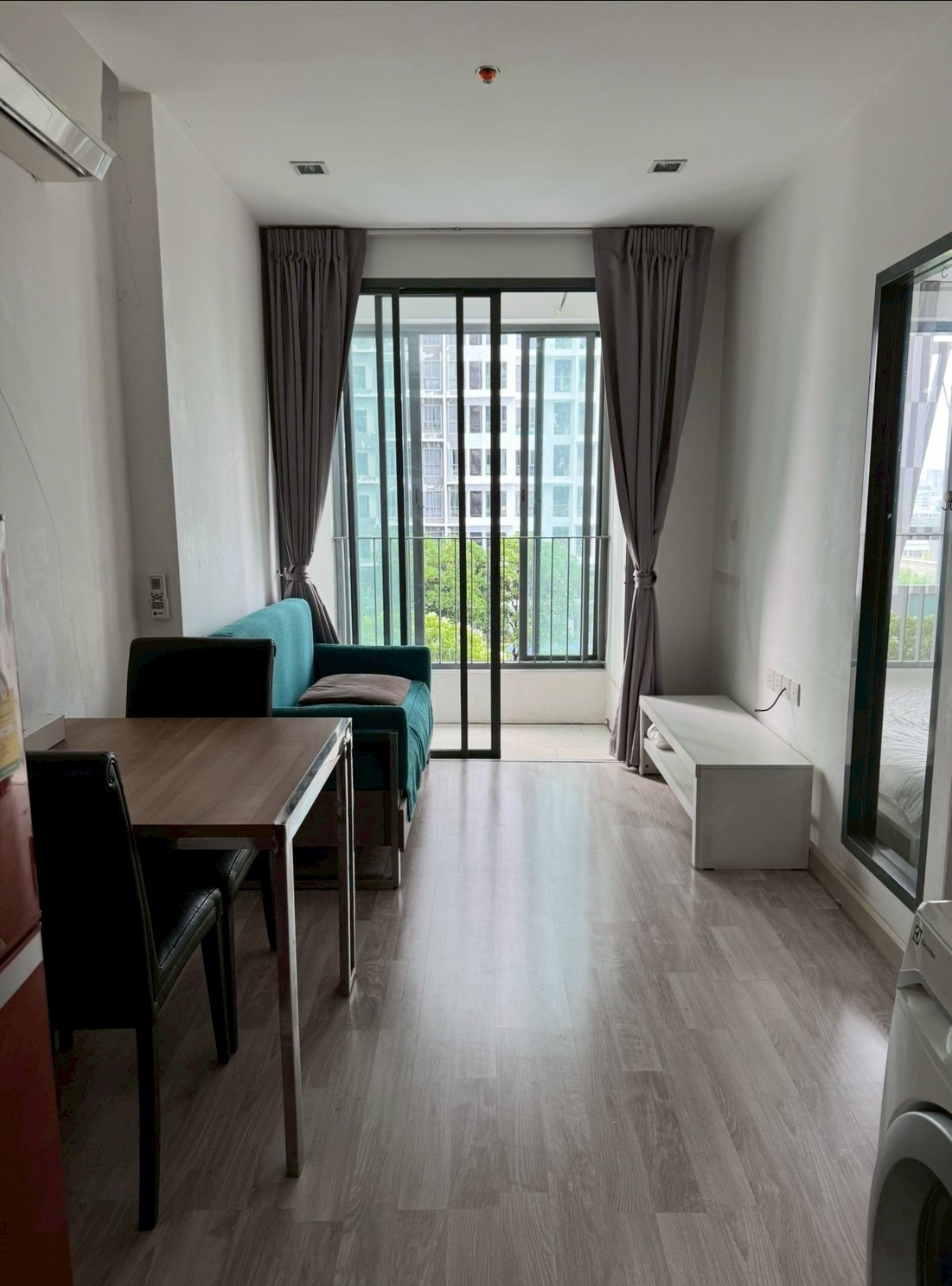 Ideo Mobi Sukhumvit 81 เดินทางสะดวก เครื่องใช้ไฟฟ้าครบ [CC-01]