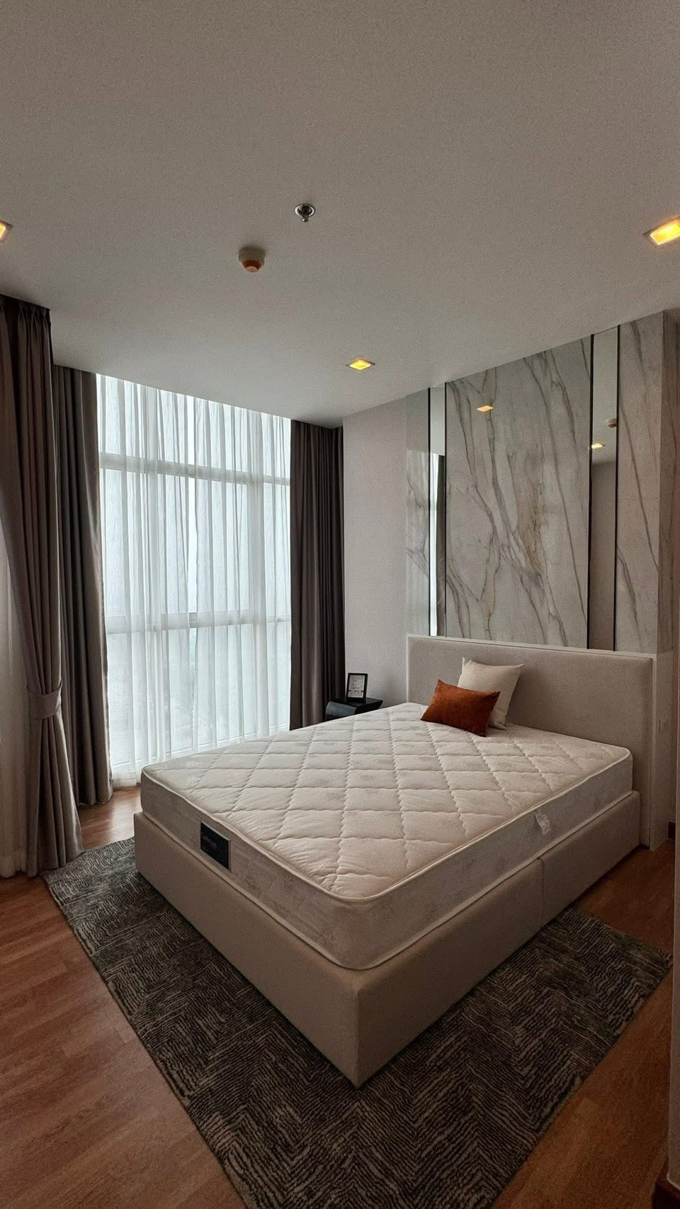 The Coast Bangkok (เดอะ โคสต์ แบงค็อก) Penthouse แต่งสวย จอดรถได้ 2 คัน [CC-01]